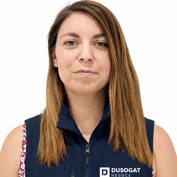 Annaëlle Delahougue — Administratrice des ventes